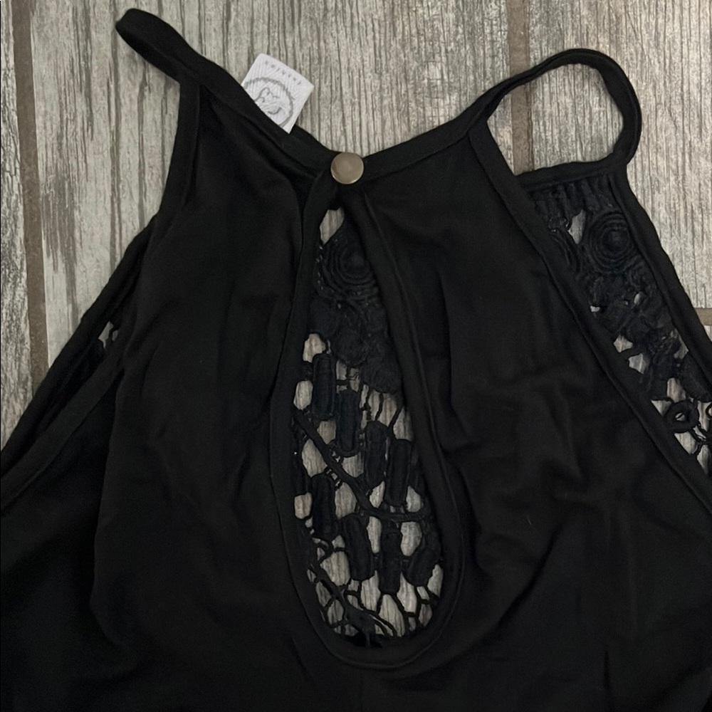 CY Fashion Black Crochet Romper - Picture 4 of 5